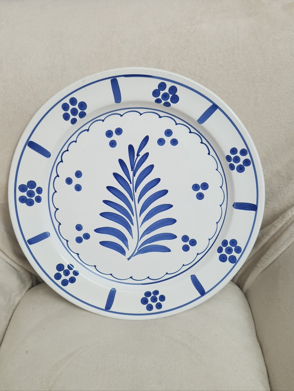 Ceramiche Toscane Hand Painted Ceramic Platter White with Blue Leaf 16"